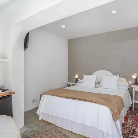 Le Rondini- Solo Adultos Hotel Montras