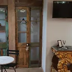 מלון Le Rondini Solo Adultos Montrás